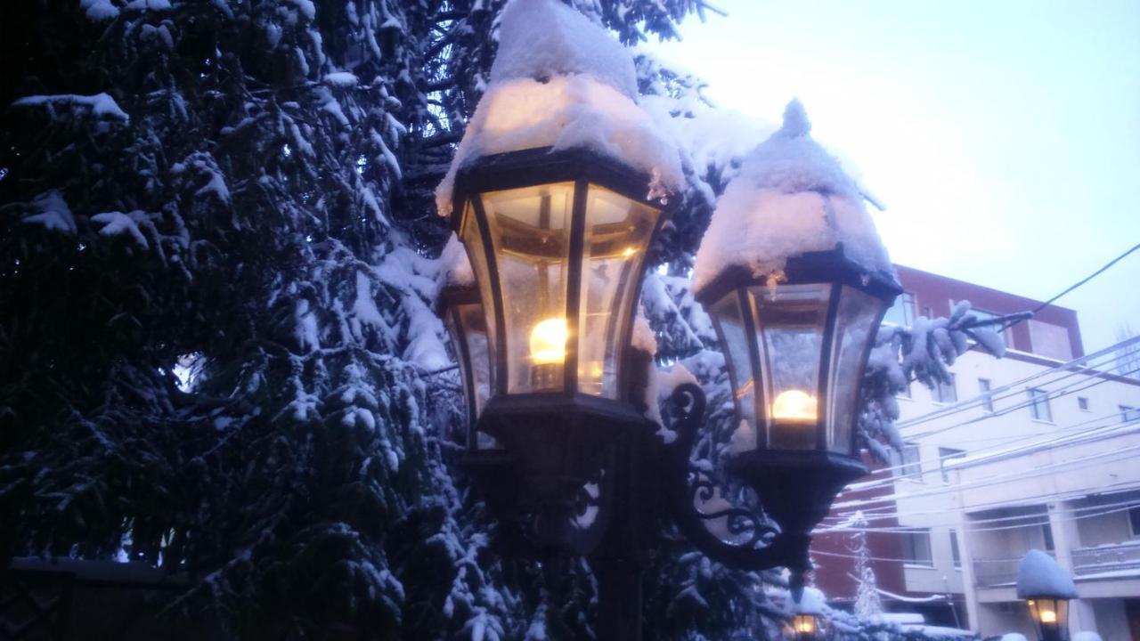 Casa Mica Guesthouse Bukarest Eksteriør billede