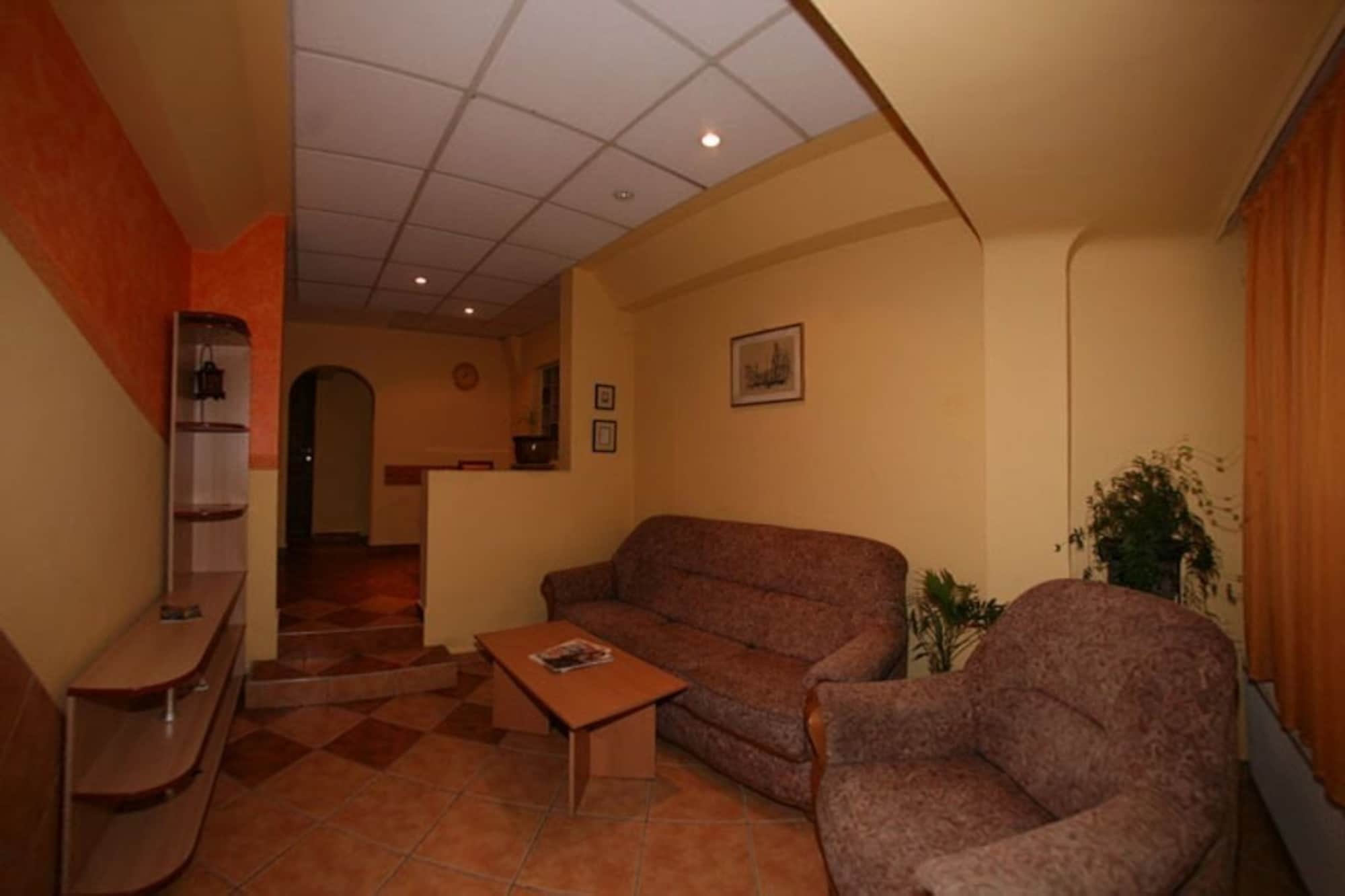Casa Mica Guesthouse Bukarest Eksteriør billede